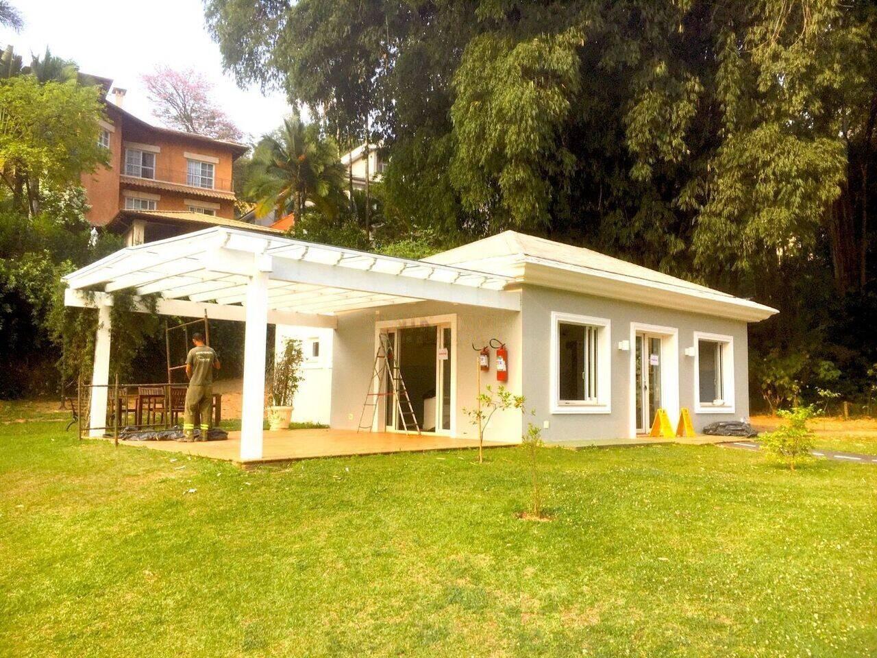 Suíte principal casa à venda em Residencial Tambore 1, Alphaville, Barueri — 4 suítes, 740 m² — imagem 4 de 20