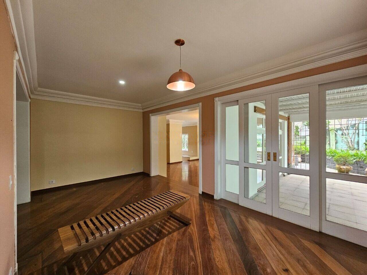 Área de convivência casa à venda em Residencial Tambore 1, Alphaville, Barueri — 4 suítes, 500 m² — imagem 6 de 20