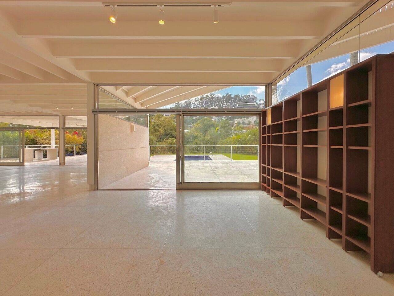 Área de convivência casa à venda em Residencial Tambore 1, Alphaville, Barueri — 4 suítes, 600 m² — imagem 6 de 20