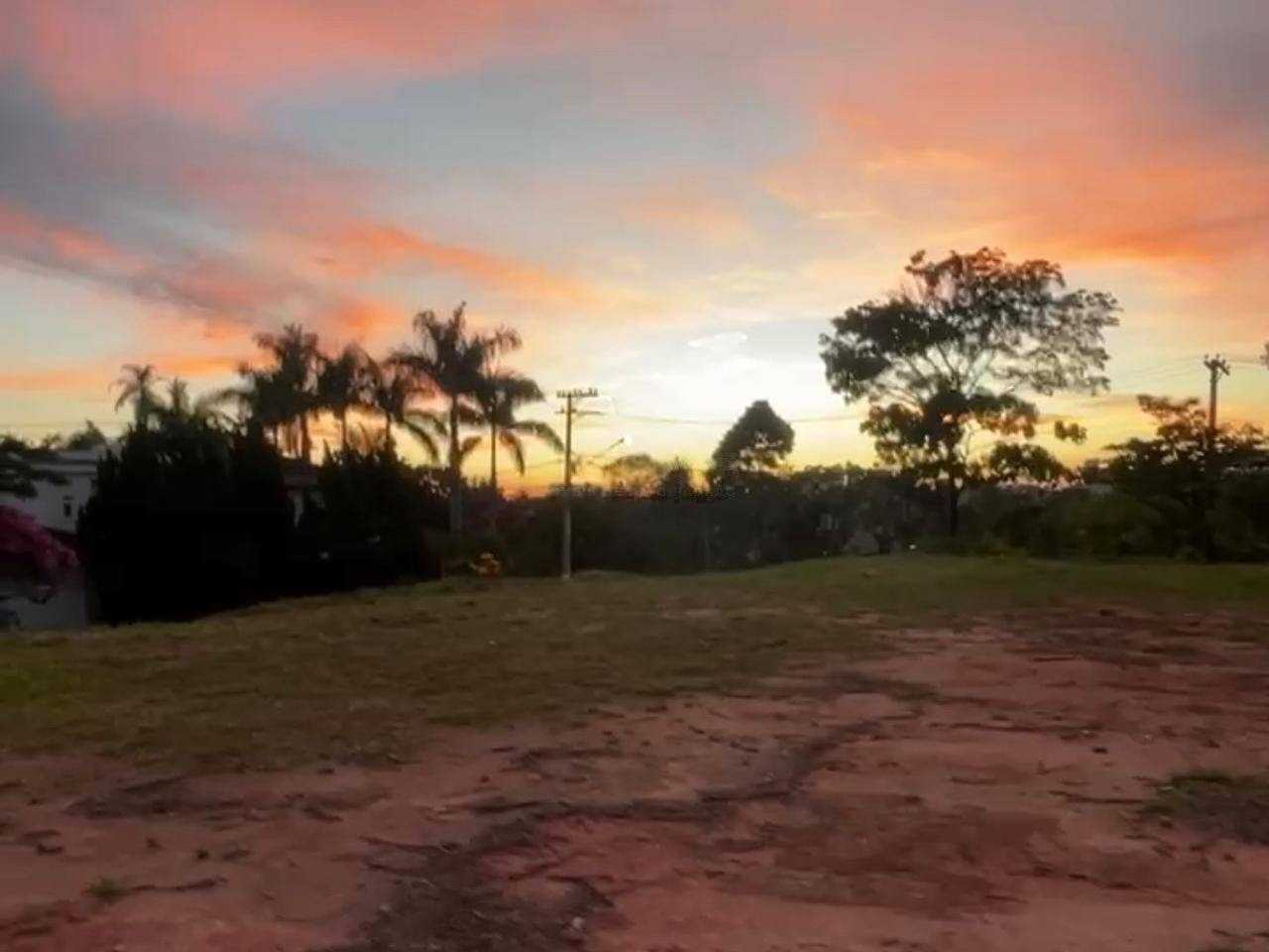 Cozinha e área gourmet terreno à venda em Residencial Tambore 1, Alphaville, Barueri — 1946 m² — imagem 3 de 15