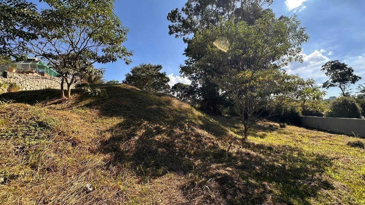 Sala de estar terreno à venda em Residencial Tambore 1, Alphaville, Barueri — 2126 m² — imagem 2 de 15