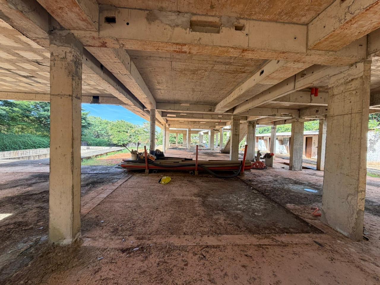 Sala de estar casa à venda em Fazenda Boa Vista Porto Feliz, Fazenda Boa Vista, Porto Feliz — 7 suítes, 2221 m² — imagem 2 de 4
