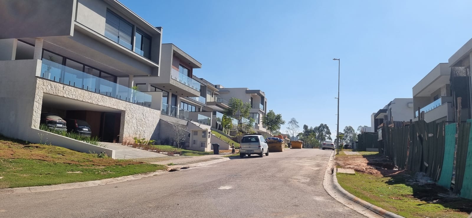 Cozinha e área gourmet terreno_lote à venda em Itahye Residencial, Alphaville, Santana de Parnaíba — 420 m² — imagem 3 de 14