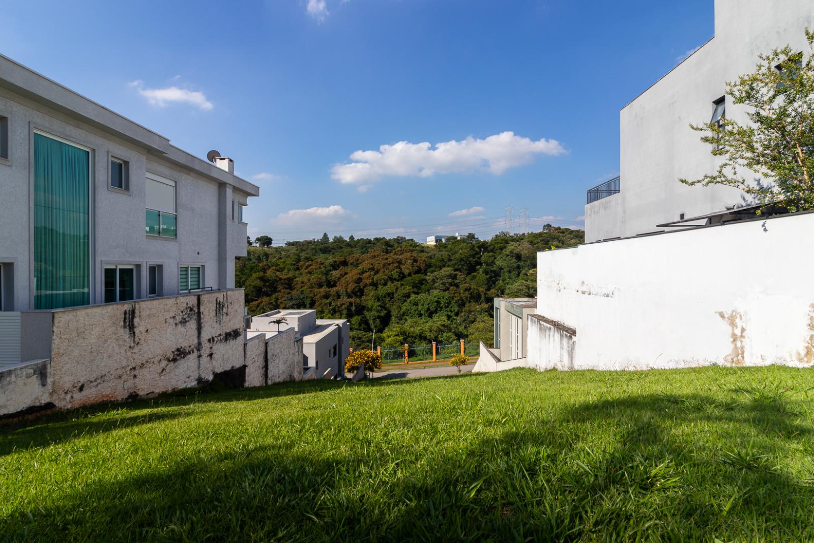 Piscina e área externa terreno_lote à venda em Burle Marx, Alphaville, Santana de Parnaíba — 441 m² — imagem 5 de 7