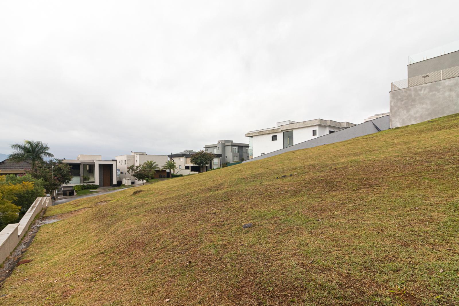 Cozinha e área gourmet terreno_lote à venda em Residencial Tambore 10 , Alphaville, Santana de Parnaíba — 816 m² — imagem 3 de 6