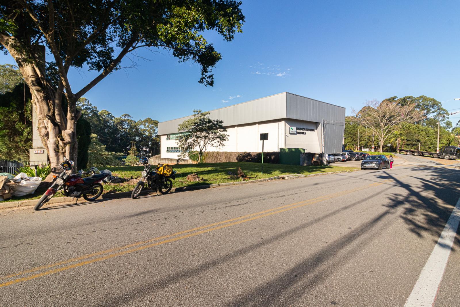 Cozinha e área gourmet terreno_lote à venda em Residencial Tambore 1, Alphaville, Santana de Parnaíba — 2200 m² — imagem 3 de 9