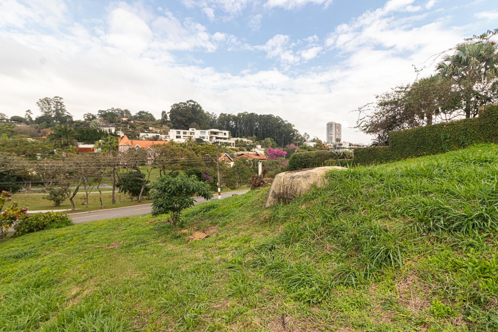 Área de convivência terreno à venda em Residencial Tambore 1, Alphaville, Santana de Parnaíba — 1689 m² — imagem 6 de 18