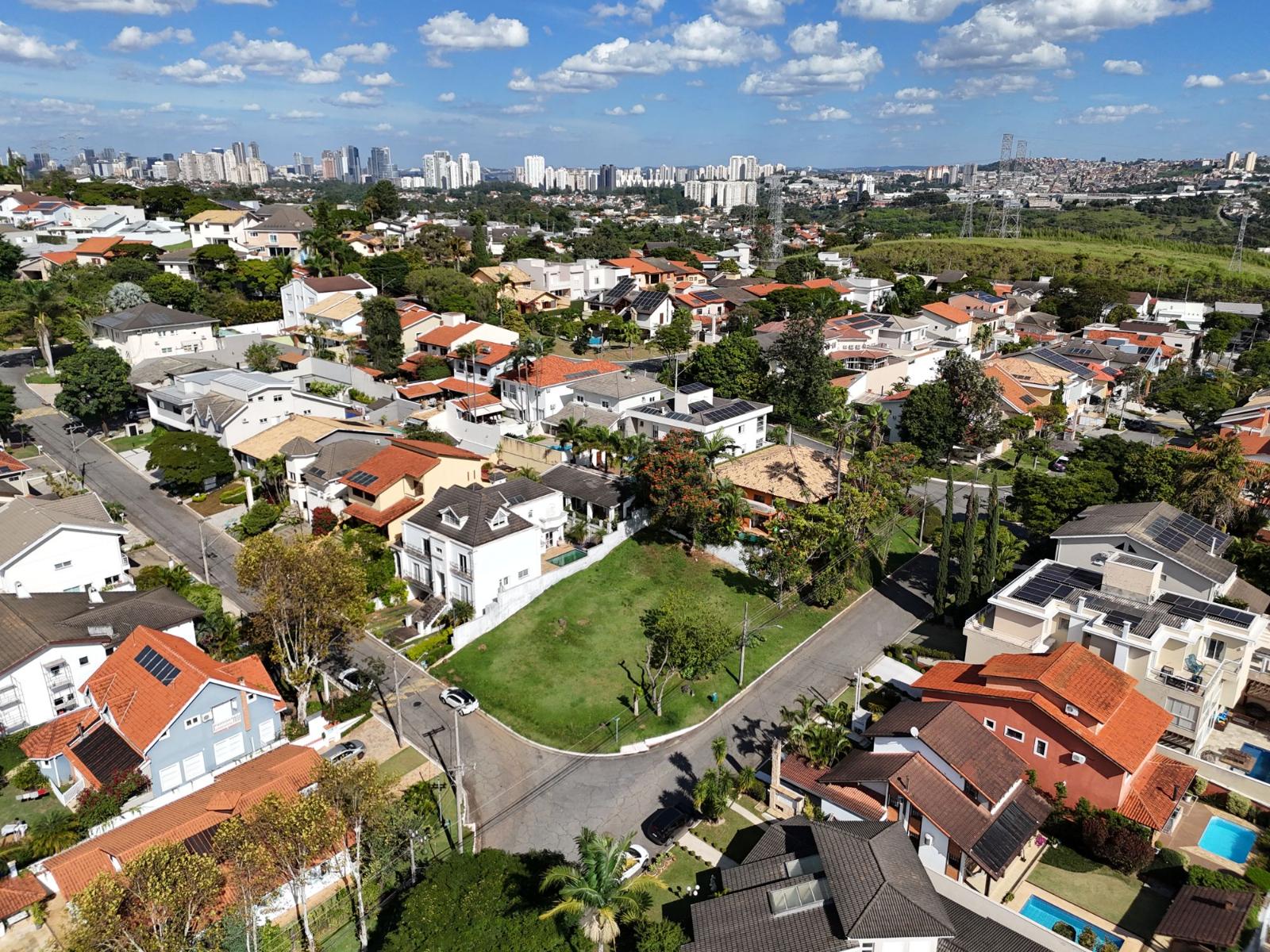 Suíte principal terreno à venda em Alphaville Residencial 9, Alphaville, Santana de Parnaíba — 545 m² — imagem 4 de 16