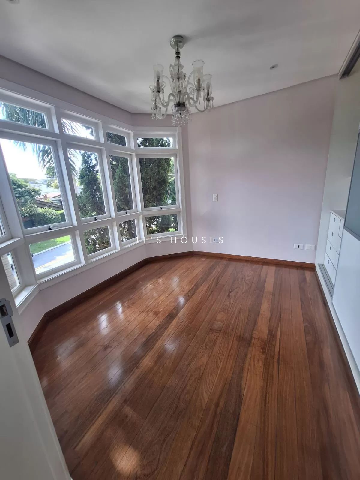 Cozinha e área gourmet casa à venda em Alphaville Residencial 2, Alphaville, Barueri — 4 suítes, 620 m² — imagem 3 de 29