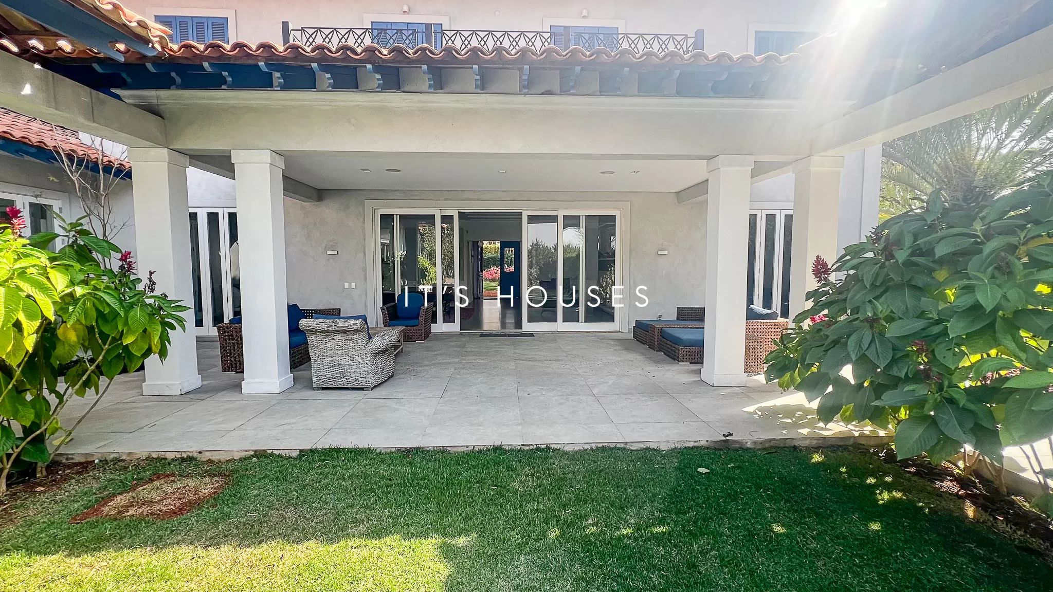 Sala de estar casa à venda ou para alugar em Fazenda Boa Vista Porto Feliz, Fazenda Boa Vista, Porto Feliz — 6 suítes, 3000 m² — imagem 2 de 28