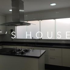 Área de convivência casa para alugar em Alphaville Residencial 10, Alphaville, Barueri — 2 suítes, 480 m² — imagem 6 de 19