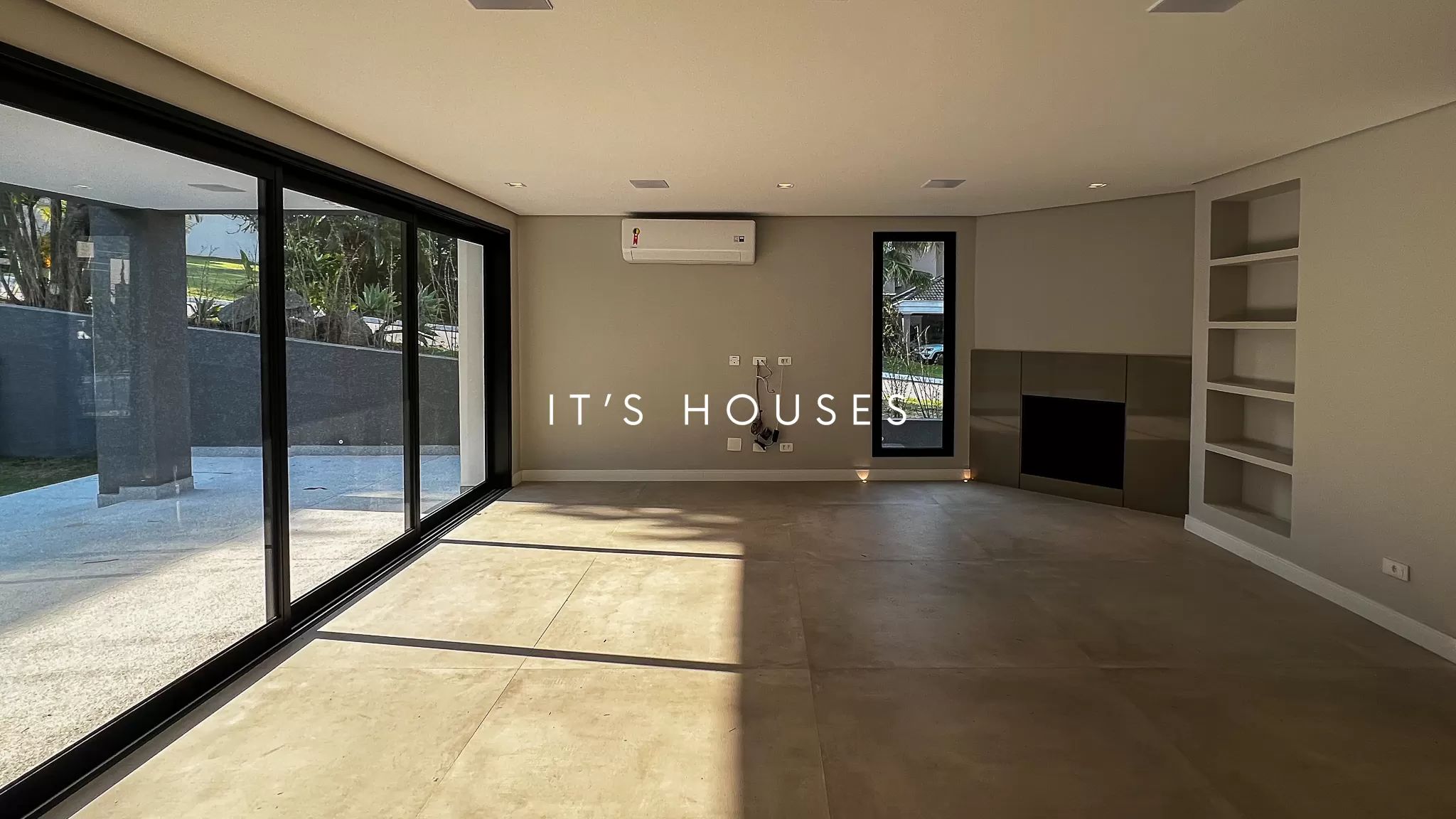 Sala de estar casa à venda em Alphaville Residencial 11, Alphaville, Santana de Parnaíba — 5 suítes, 442 m² — imagem 2 de 31