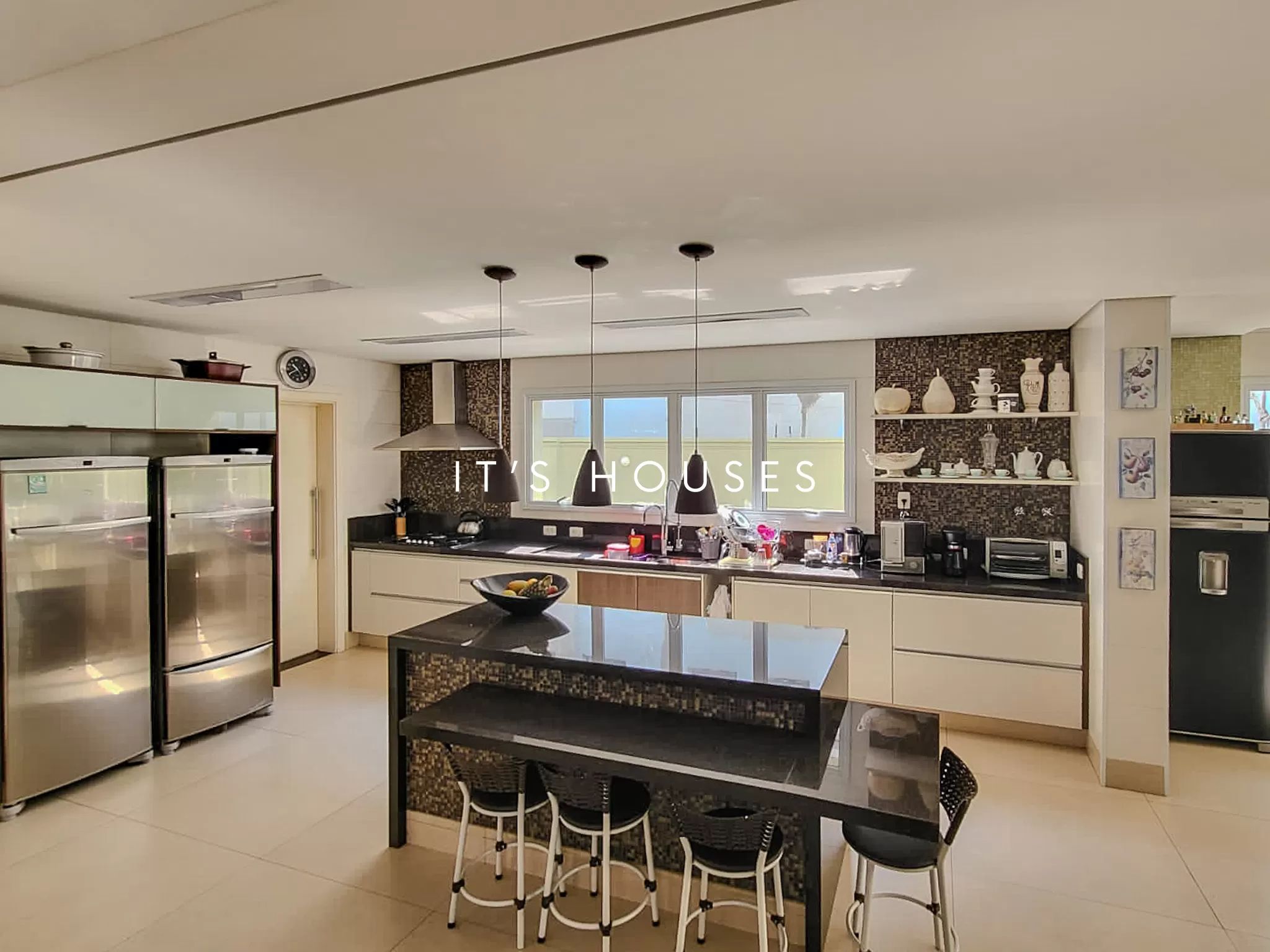 Área de convivência casa à venda ou para alugar em Alphaville Residencial 0, Alphaville, Barueri — 3 suítes, 900 m² — imagem 6 de 21