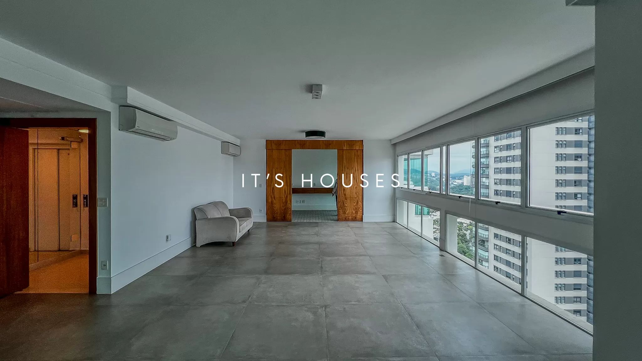 Fachada apartamento à venda em Edificio Vogue, Alphaville, Barueri — 3 suítes, 253 m² — imagem 1 de 9