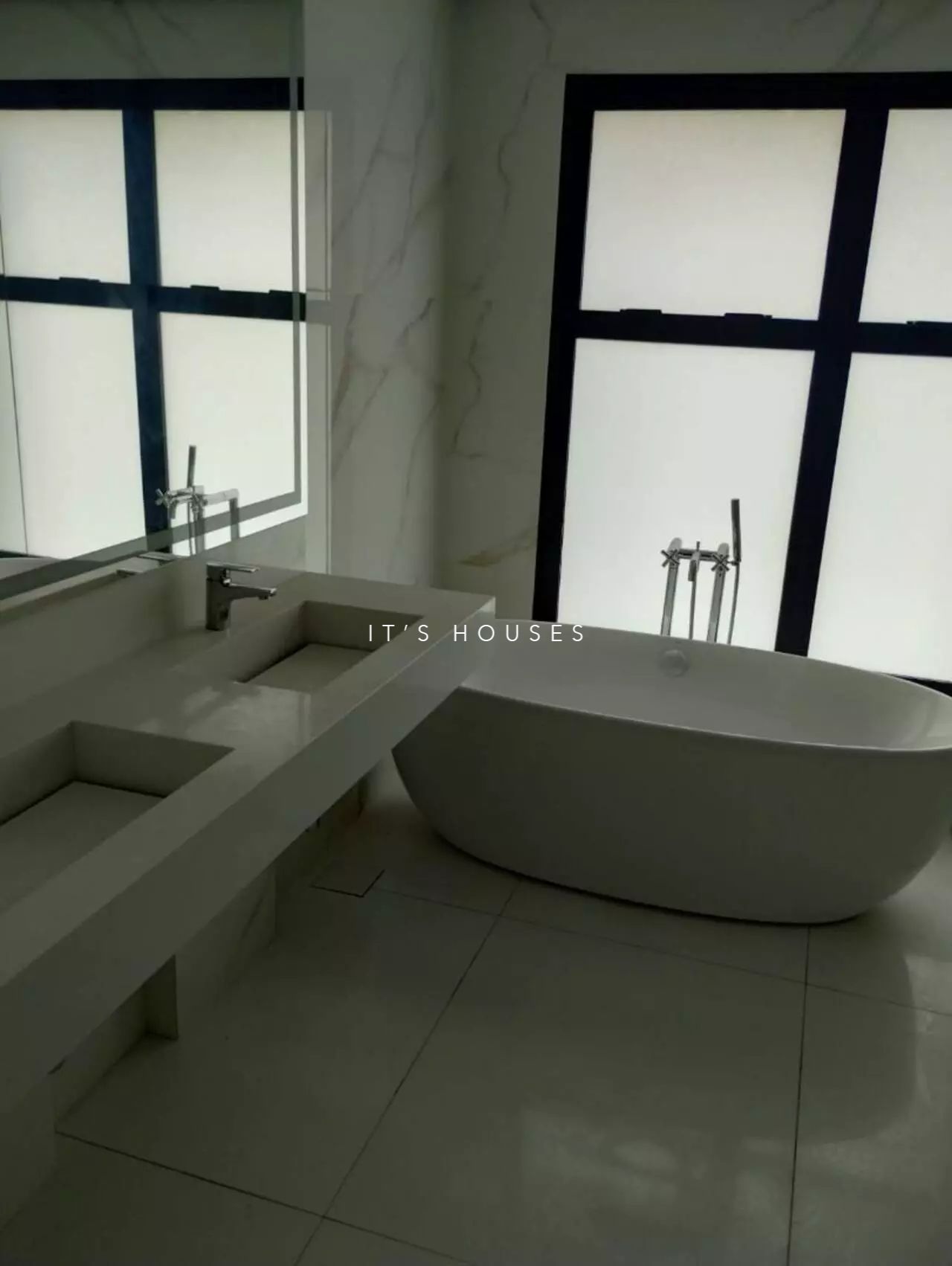 Suíte principal apartamento à venda em Edificio Oiapoque, Alphaville, Barueri — 4 suítes, 360 m² — imagem 4 de 18