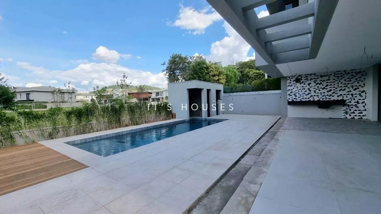Cozinha e área gourmet casa à venda em Tambore 11, Alphaville, Santana de Parnaíba — 4 suítes, 557 m² — imagem 3 de 6