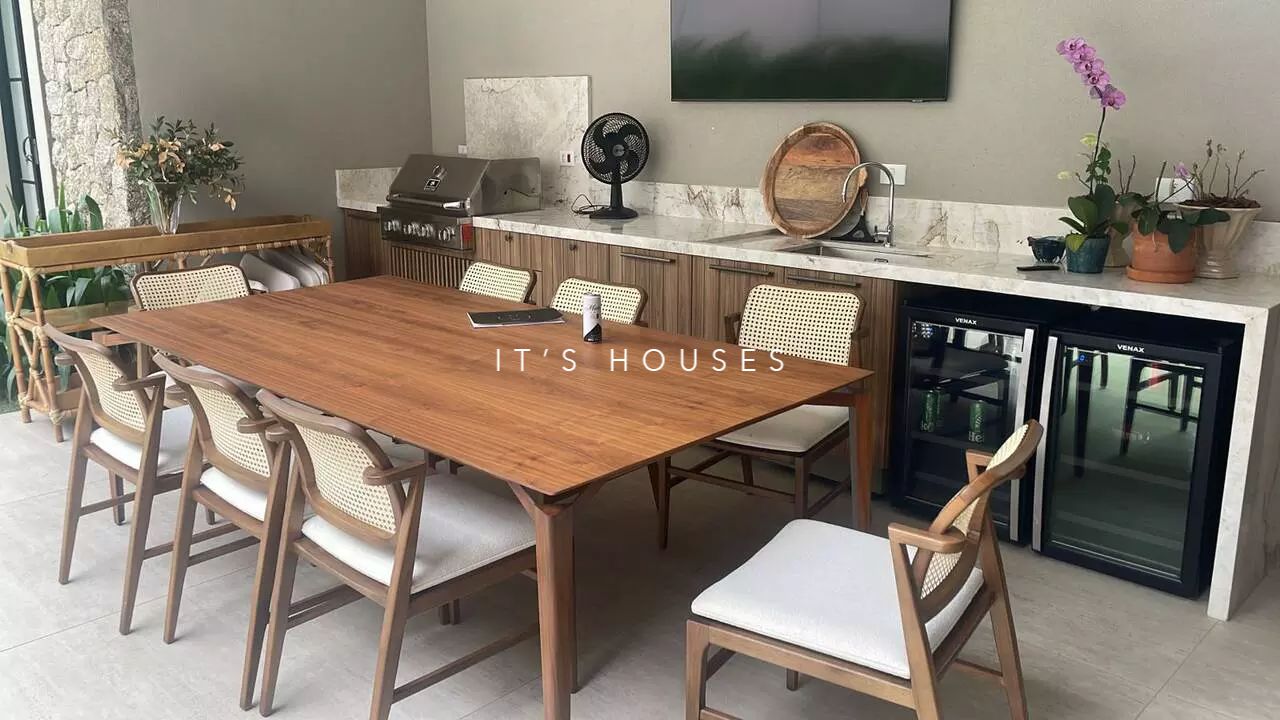 Sala de estar casa à venda em Tambore 11, Alphaville, Santana de Parnaíba — 4 suítes, 710 m² — imagem 2 de 6