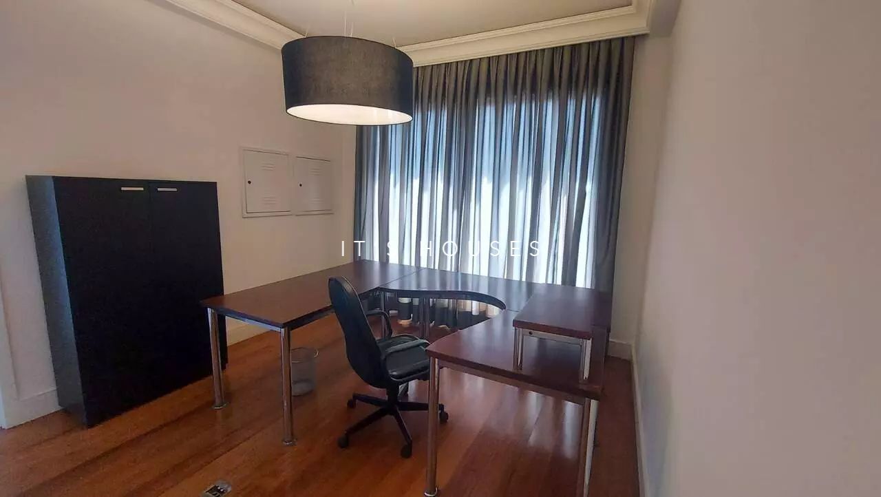 Sala de estar casa à venda em Tambore 11, Alphaville, Santana de Parnaíba — 4 suítes, 713 m² — imagem 2 de 29