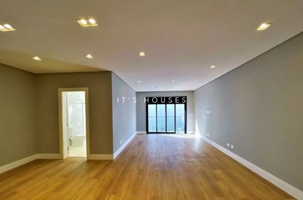 Sala de estar casa à venda em Tambore 11, Alphaville, Santana de Parnaíba — 4 suítes, 418 m² — imagem 2 de 17