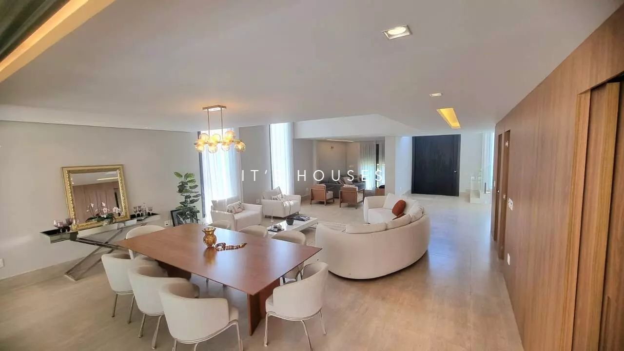 Suíte principal casa à venda em Tambore 11, Alphaville, Santana de Parnaíba — 4 suítes, 400 m² — imagem 4 de 25