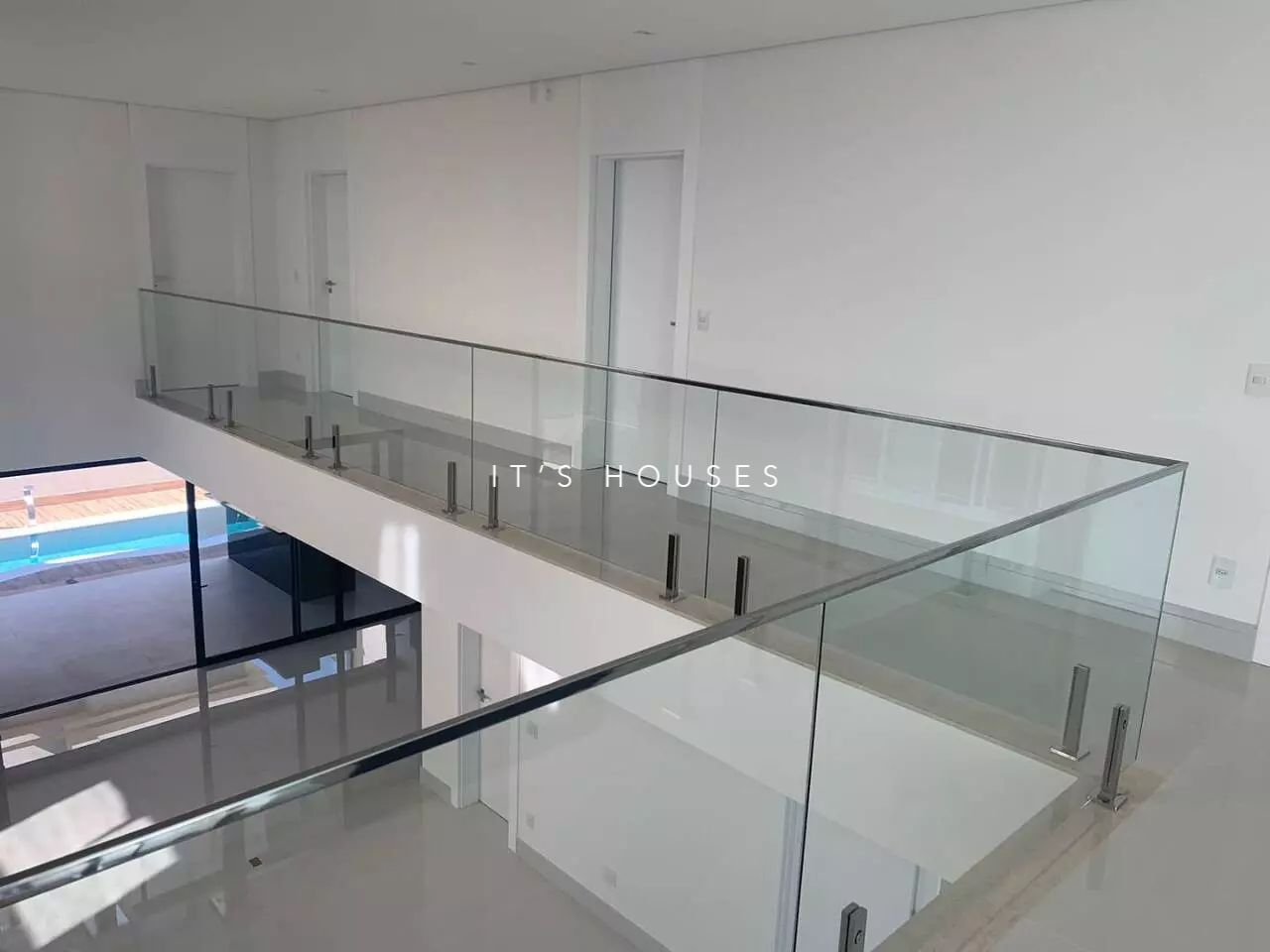 Suíte principal casa à venda em Tambore 11, Alphaville, Santana de Parnaíba — 4 suítes, 420 m² — imagem 4 de 11