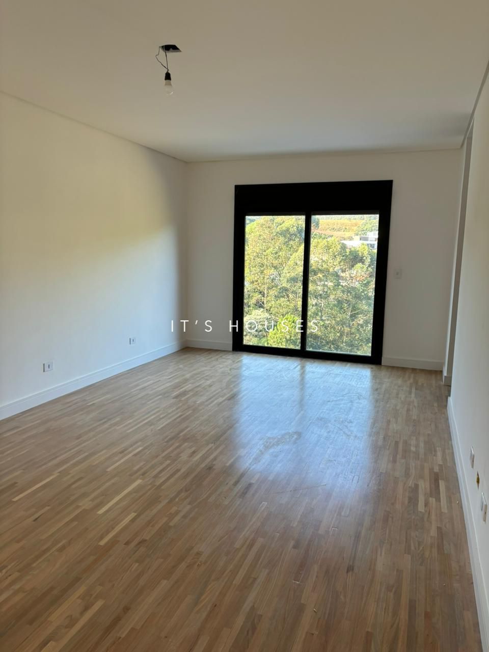 Piscina e área externa casa à venda em Tambore 11, Alphaville, Santana de Parnaíba — 4 suítes, 420 m² — imagem 5 de 17