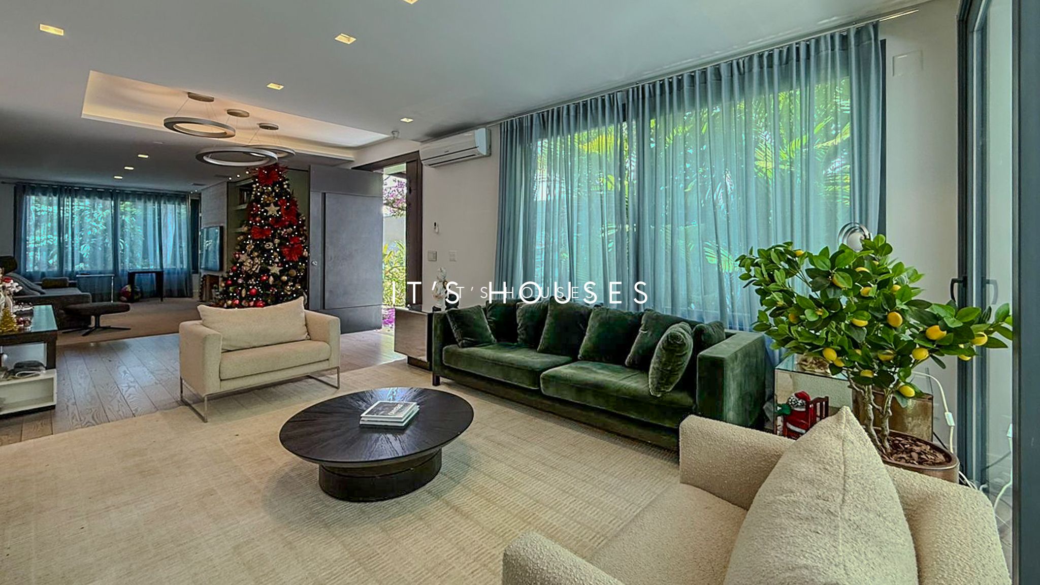 Sala de estar casa à venda em Alphaville Residencial 1, Alphaville, Barueri — 4 suítes, 580 m² — imagem 2 de 24