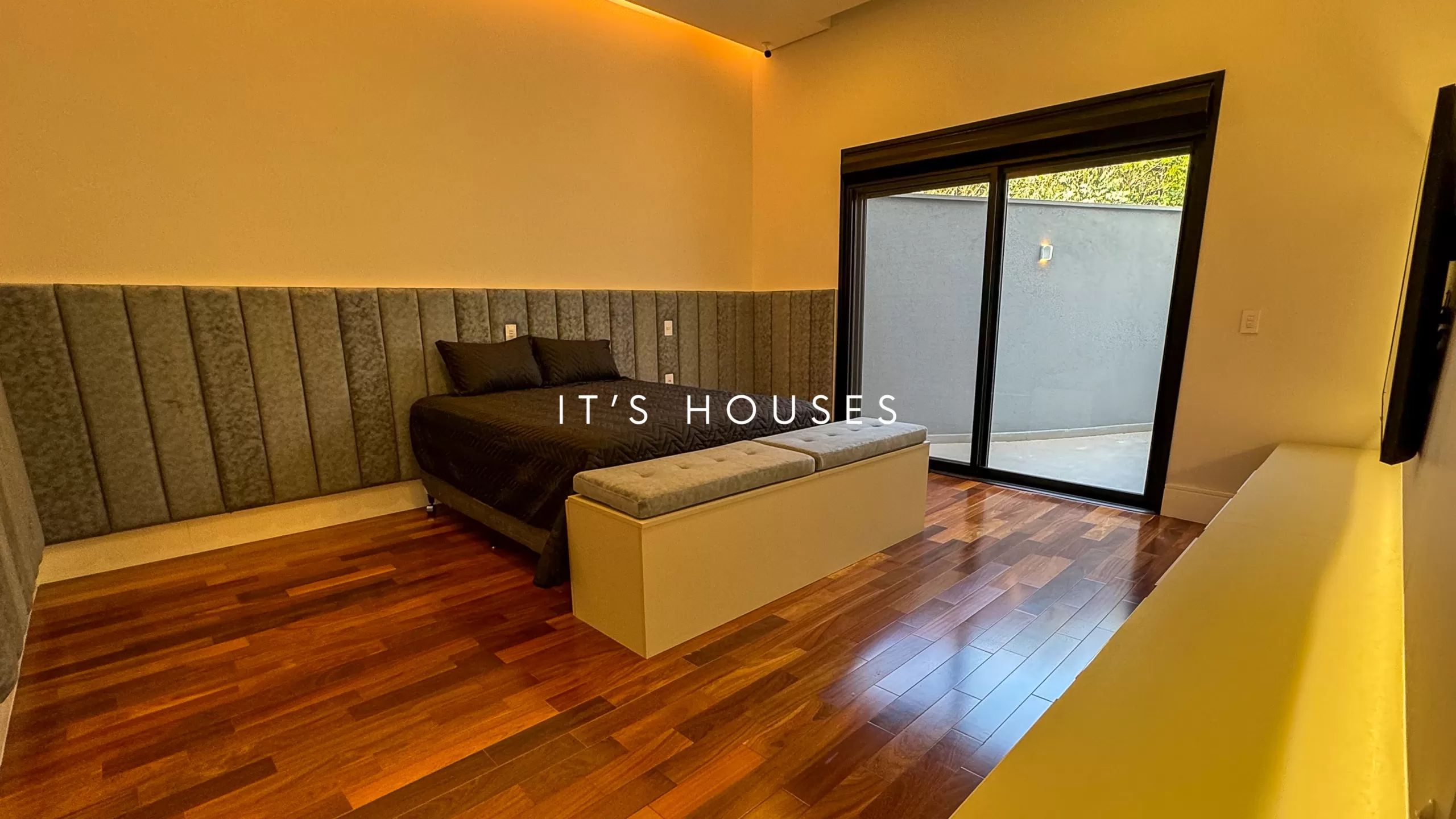 Área de convivência casa à venda em Residencial Tambore 1, Alphaville, Barueri — 7 suítes, 3500 m² — imagem 6 de 33