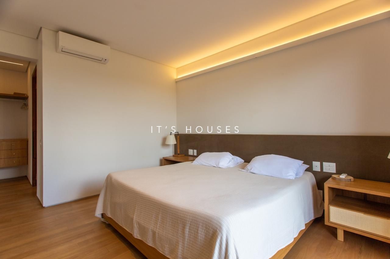 Suíte principal casa à venda ou para alugar em Fazenda Boa Vista Porto Feliz, Fazenda Boa Vista, Porto Feliz — 4 suítes, 3400 m² — imagem 4 de 28
