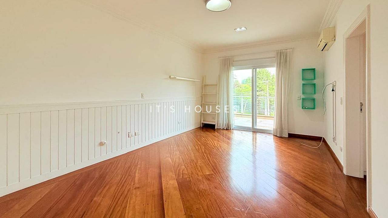 Sala de estar casa para alugar em Tambore 3, Alphaville, Barueri — 4 suítes, 1100 m² — imagem 2 de 26