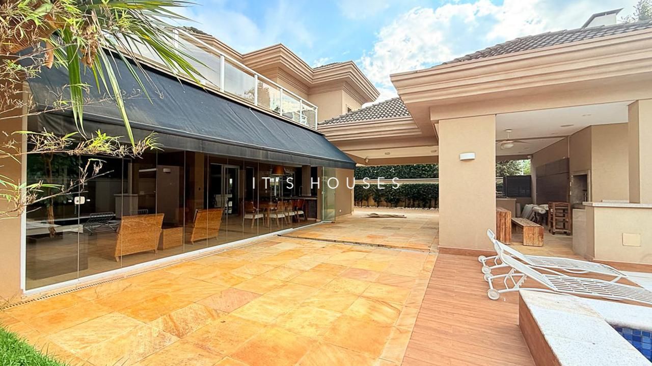 Fachada casa para alugar em Tambore 3, Alphaville, Barueri — 4 suítes, 1100 m² — imagem 1 de 26