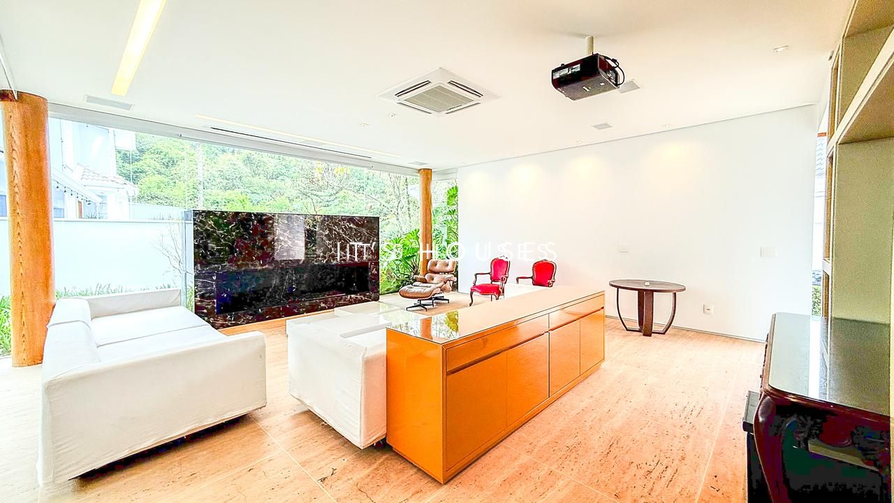 Suíte principal casa à venda em Melville , Alphaville, Santana de Parnaíba — 2 suítes, 700 m² — imagem 4 de 30