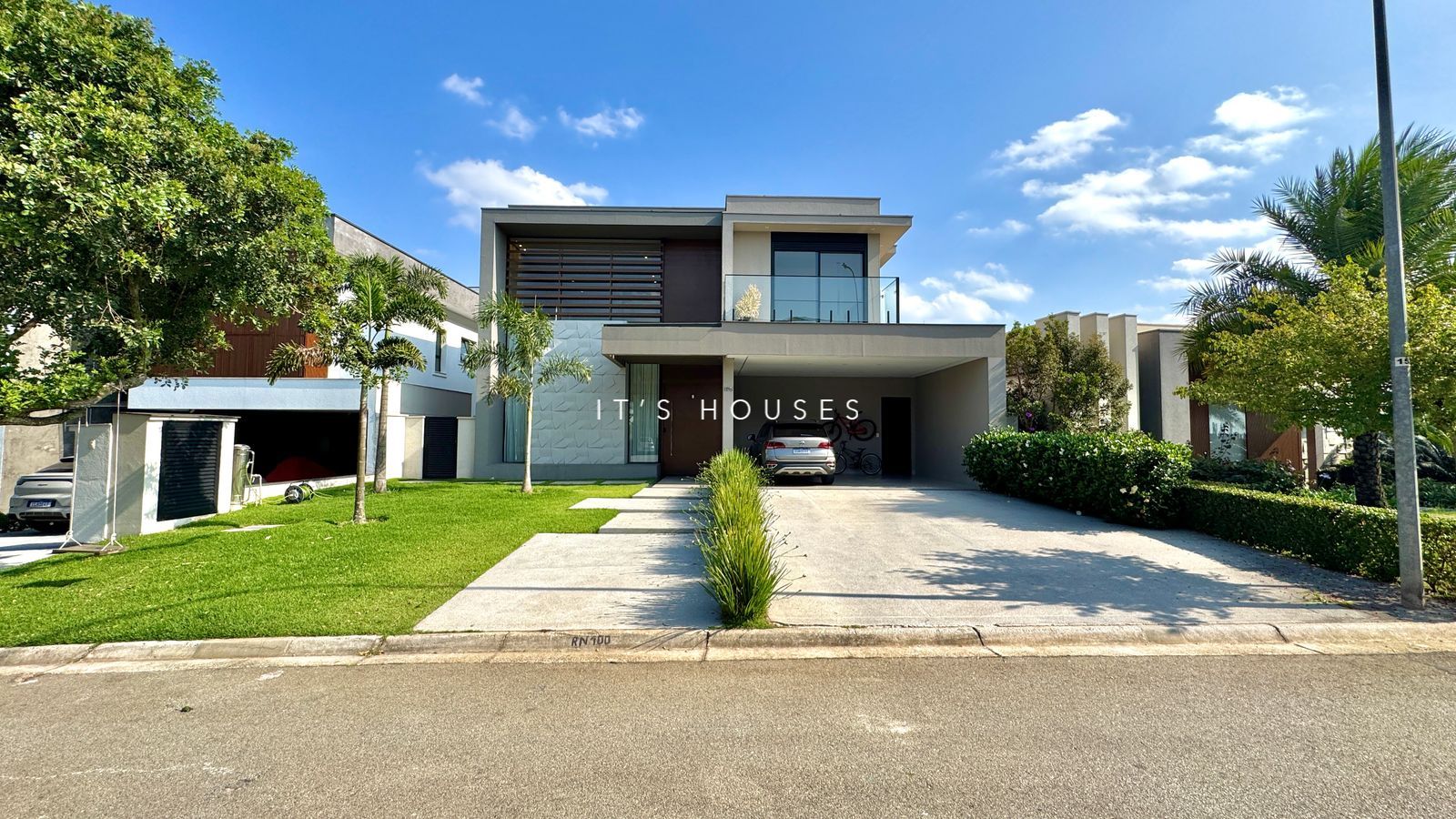 Fachada casa à venda em Genesis 2, Alphaville, Santana de Parnaíba — 4 suítes, 516 m² — imagem 1 de 26