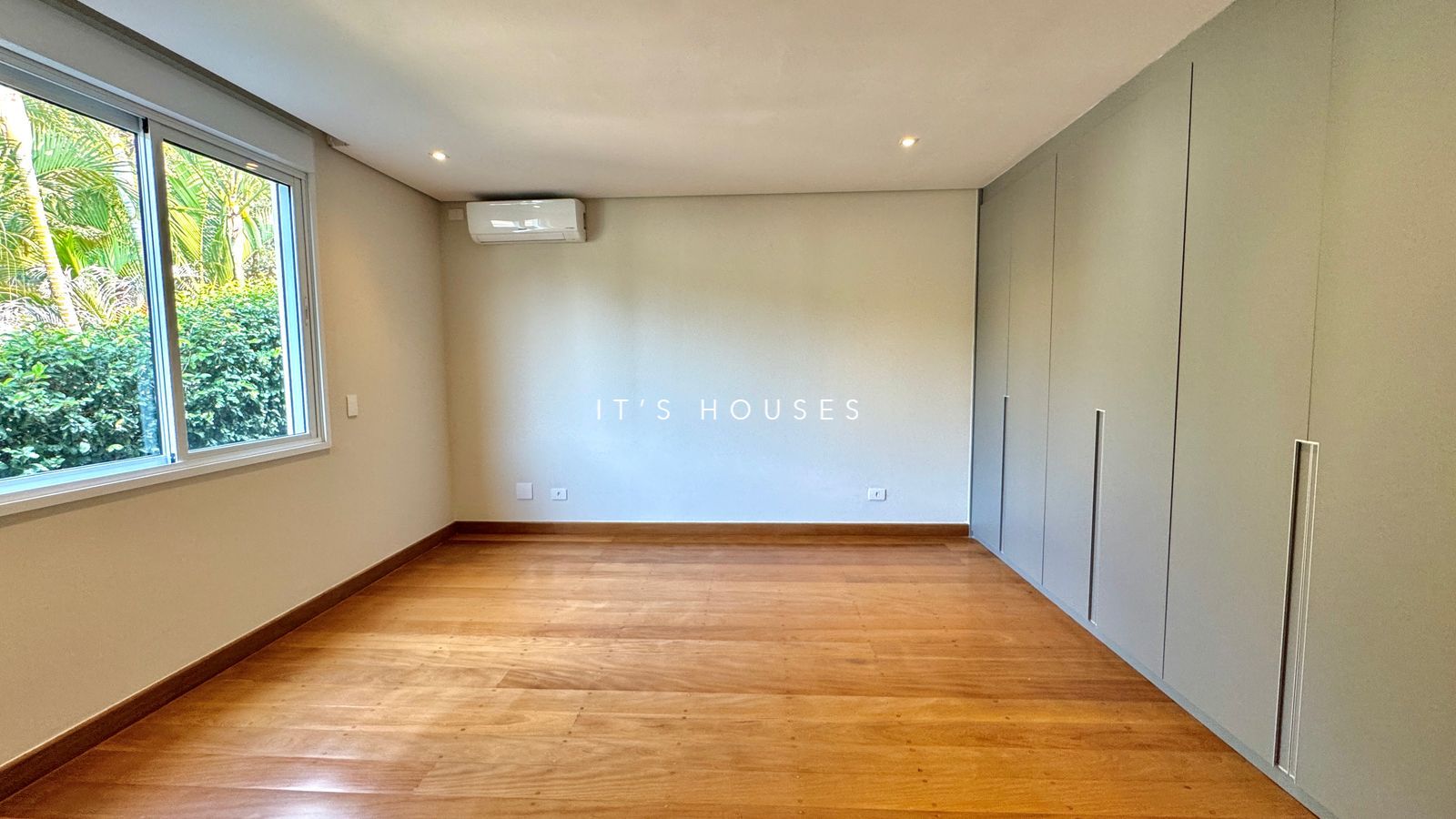 Área de convivência casa à venda em Residencial Tambore 1, Alphaville, Barueri — 5 suítes, 1250 m² — imagem 6 de 29