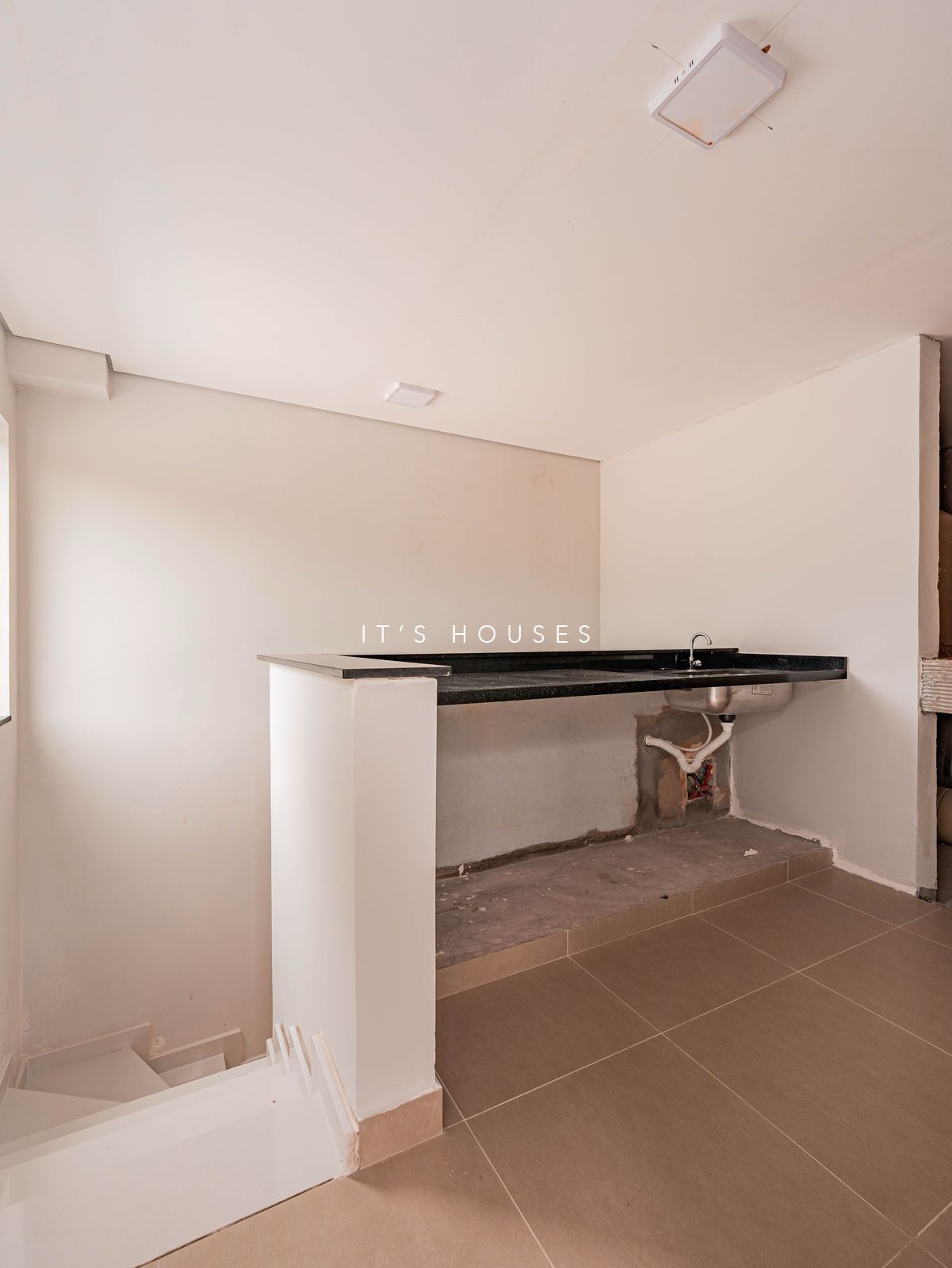 Sala de estar casa à venda em Itahye Residencial, Alphaville, Barueri — 4 dormitórios, 533 m² — imagem 2 de 26