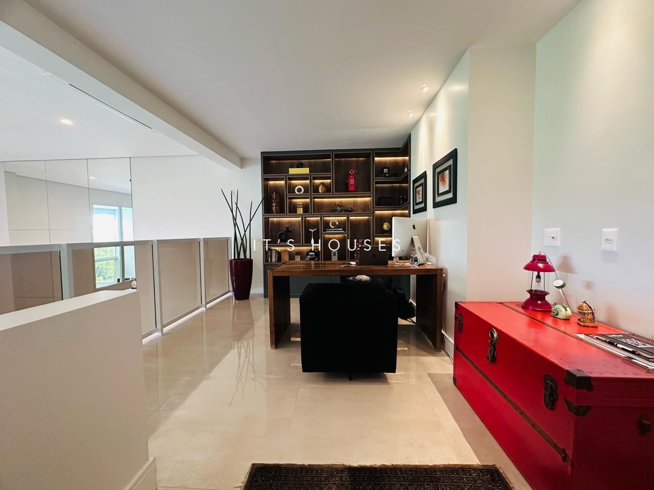 Cozinha e área gourmet casa à venda em Gramercy Park, Alphaville, Barueri — 4 suítes, 400 m² — imagem 3 de 28