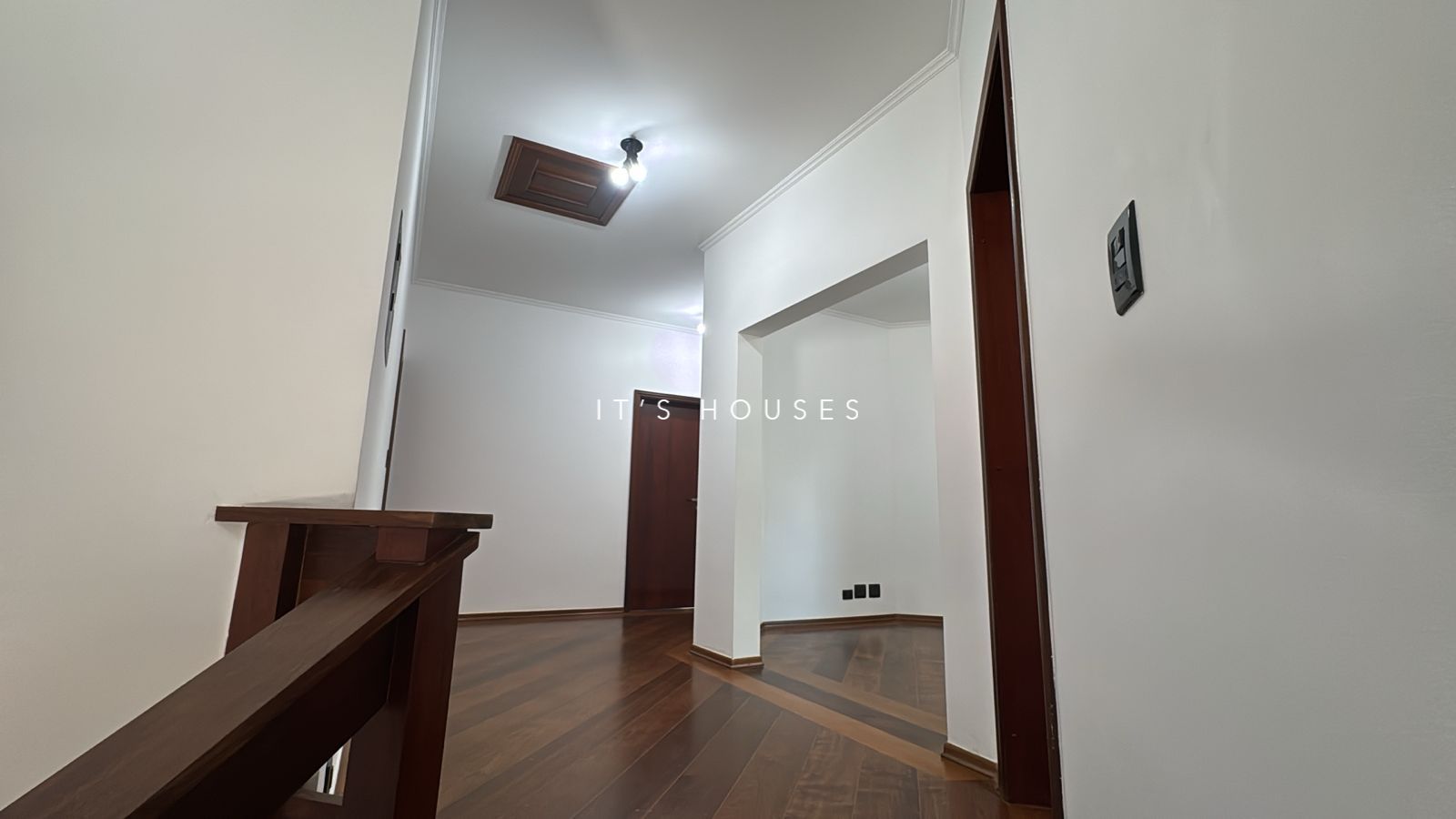 Suíte principal casa para alugar em Alphaville Residencial 2, Alphaville, Barueri — 4 suítes, 1309 m² — imagem 4 de 40