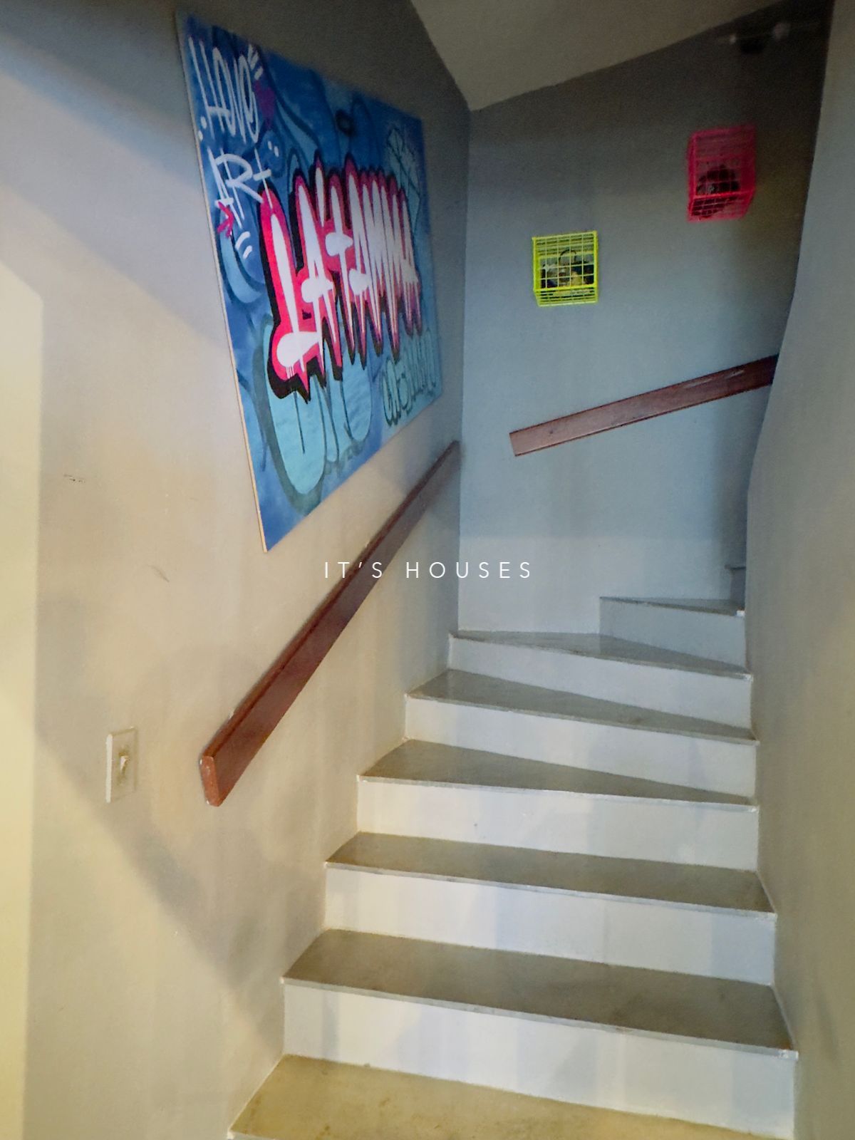 Suíte principal loja à venda em Alphaville, Barueri — 100 m² — imagem 4 de 18