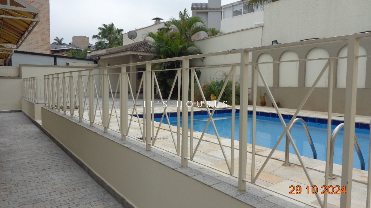 Sala de estar casa à venda em Alphaville Residencial 11, Alphaville, Santana de Parnaíba — 4 suítes, 560 m² — imagem 2 de 11