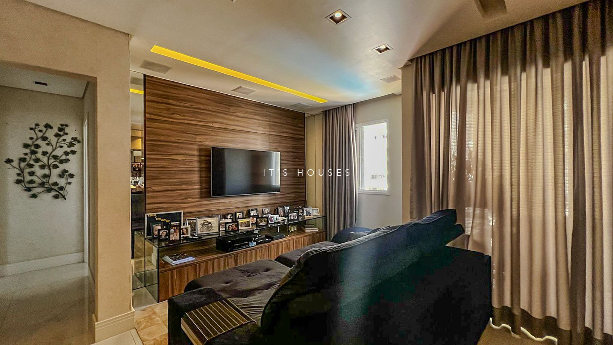 Sala de estar apartamento à venda em Jardins de Monet, Alphaville, Barueri — 2 suítes, 84 m² — imagem 2 de 16