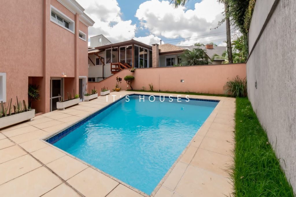 Fachada casa para alugar em Alphaville Residencial 1, Alphaville, Barueri — 4 suítes, 560 m² — imagem 1 de 17
