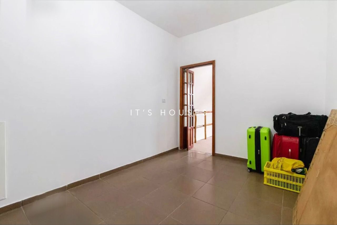 Suíte principal casa à venda em Valville 1, Alphaville, Santana de Parnaíba — 3 suítes, 360 m² — imagem 4 de 26