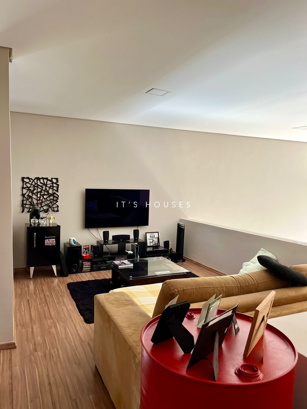 Sala de estar casa à venda em Valville 1, Alphaville, Santana de Parnaíba — 3 suítes, 442 m² — imagem 2 de 29