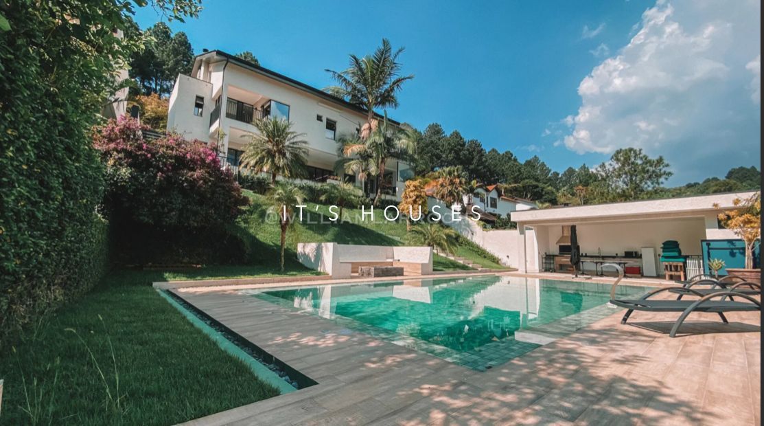 Fachada casa à venda ou para alugar em Alphaville Residencial 10, Alphaville, Santana de Parnaíba — 3 suítes, 1050 m² — imagem 1 de 16