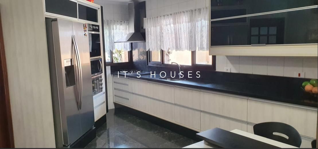Cozinha e área gourmet casa à venda ou para alugar em Melville , Alphaville, Santana de Parnaíba — 4 suítes, 620 m² — imagem 3 de 5