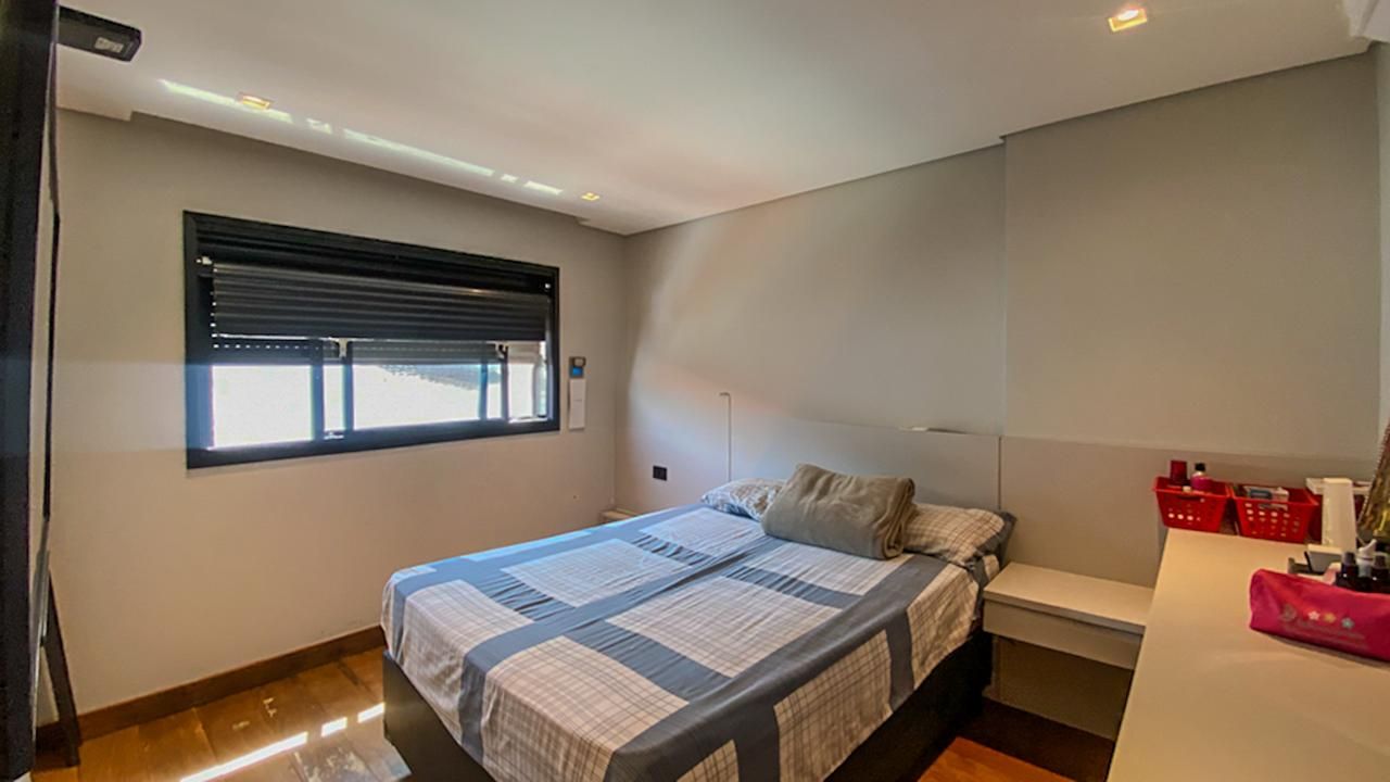 Sala de estar casa à venda em Alphaville Residencial 11, Alphaville, Santana de Parnaíba — 5 suítes, 450 m² — imagem 2 de 34