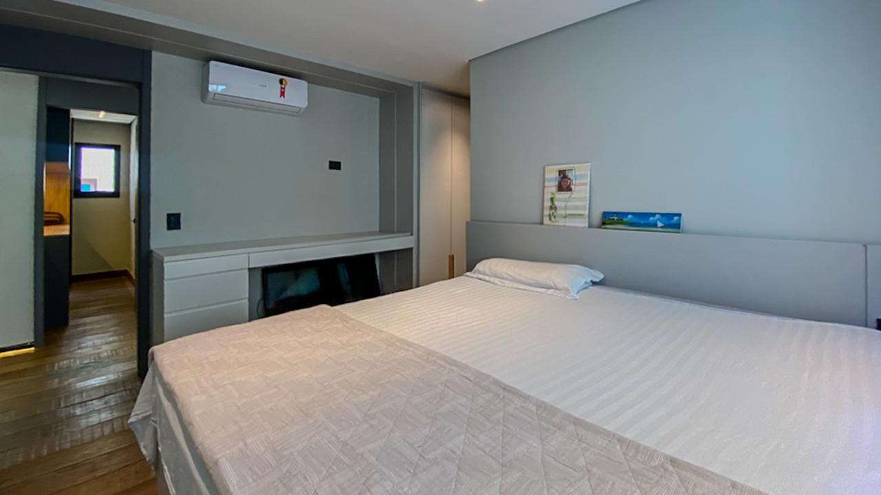 Cozinha e área gourmet casa à venda em Alphaville Residencial 11, Alphaville, Santana de Parnaíba — 5 suítes, 450 m² — imagem 3 de 34
