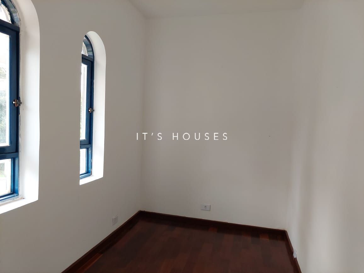 Sala de estar casa à venda em Alphaville Residencial 6, Alphaville, Santana de Parnaíba — 2 suítes, 360 m² — imagem 2 de 23