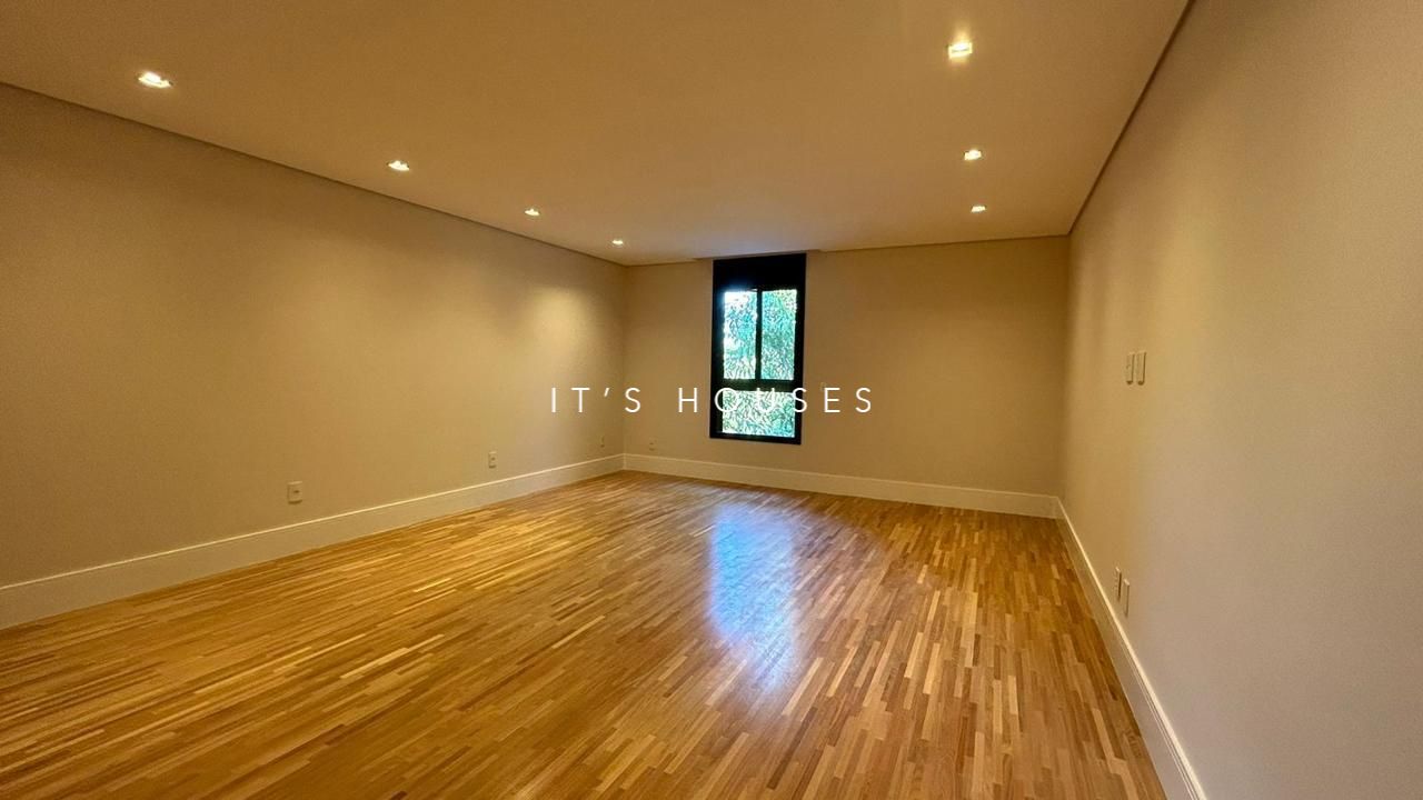 Área de convivência casa à venda em 18 do Forte, Alphaville, Santana de Parnaíba — 4 suítes, 753 m² — imagem 6 de 15