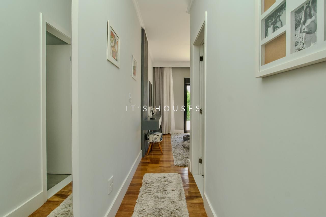 Cozinha e área gourmet casa à venda em Alphaville Residencial 6, Alphaville, Santana de Parnaíba — 3 suítes, 500 m² — imagem 3 de 27